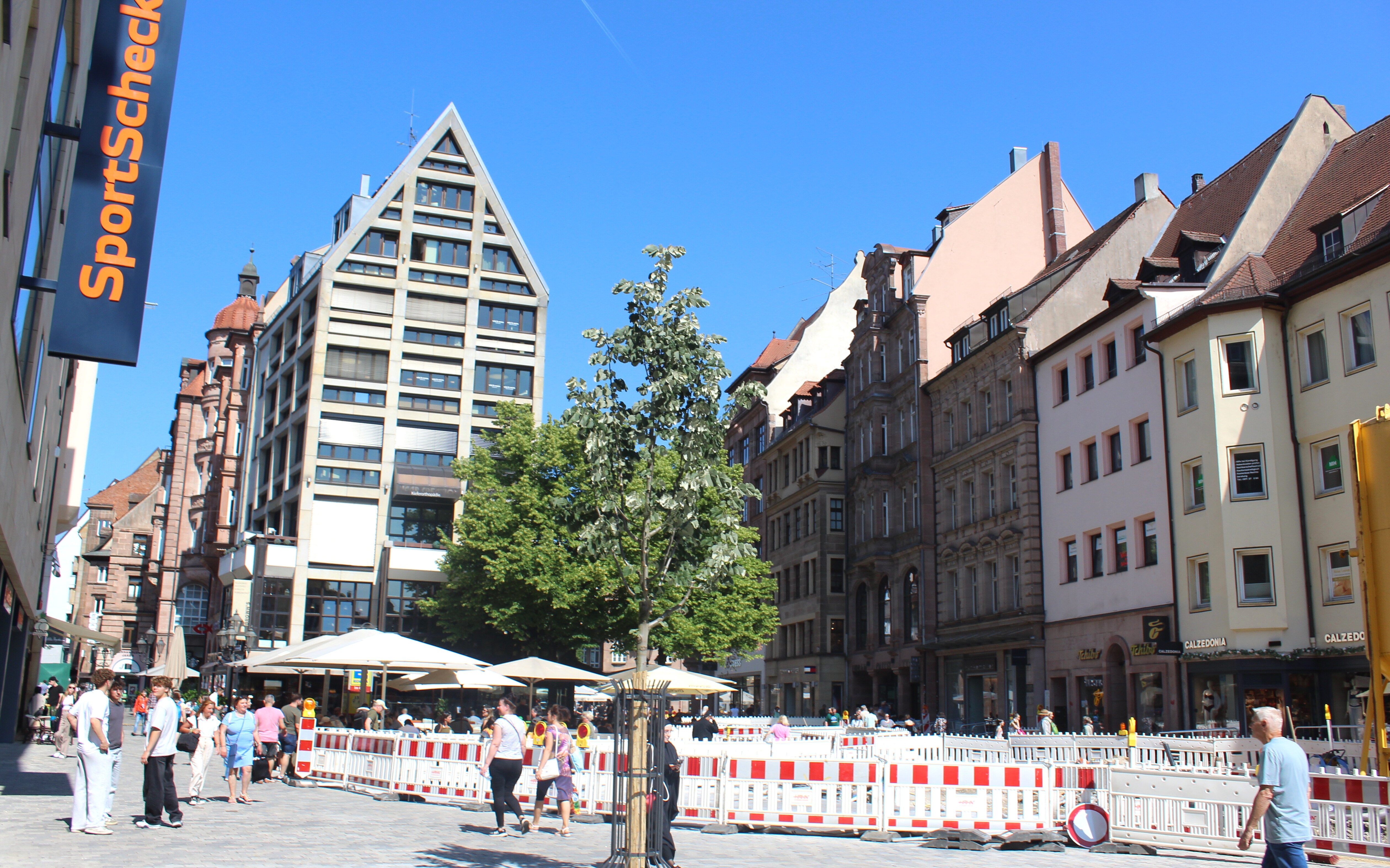 Nürnberg am 12. Juni 2025, einer der bestätigten bayerischen Drehorte von The Uprising. Foto: Álvaro de la Paz Franco / Wikimedia Commons, CC0. Beschnitt und Tonkorrektur; kein Szenenbild und keine Setaufnahme.